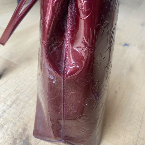LOUIS VUITTON Wilshire GM Monogram Vernis Tote Bag Burgundy - Picture 8 of 12